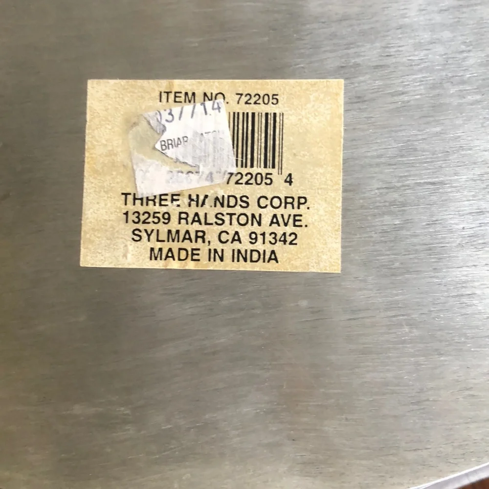 THREE HANDS CORP. METAL SERVING DISH WITH FLUTED EDGE